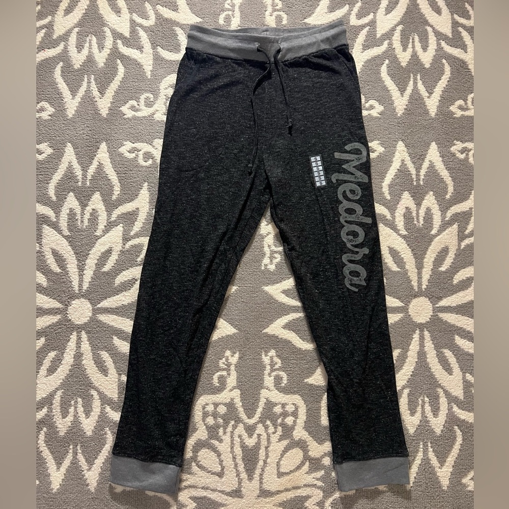 Medora Runner Sweatpants New With Tags Size Small